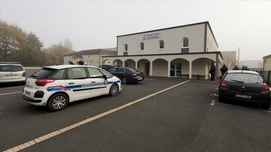 Fransa'da Danıştay Pantin camisinin 6 aylık kapatılma kararını onadı