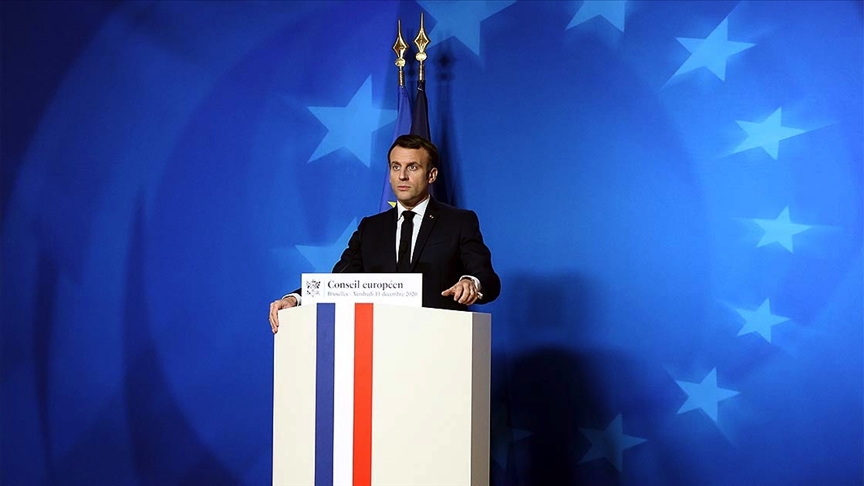 Fransa'da halkın yüzde 60'ı Cumhurbaşkanı Macron'dan memnun değil