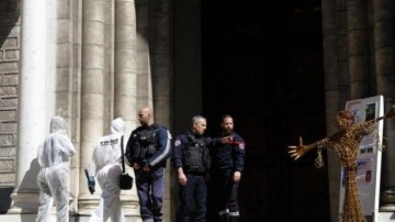 Fransa’da kilisede rahibe bıçaklı saldırı: 2 yaralı