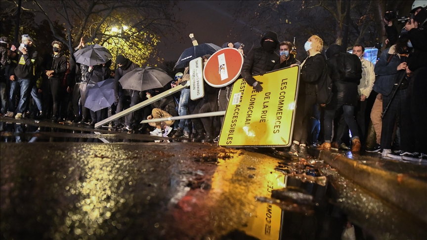 Fransa'da mahkeme sarı yelekli eylemcinin polis şiddetiyle yaralanmasından devleti sorumlu tutt