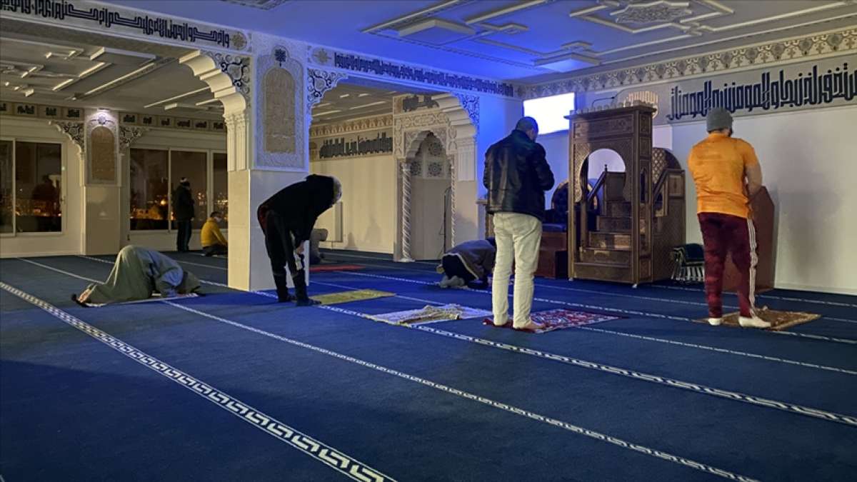 Fransa'da Müslümanlara ait 89 ibadet yeri izleniyor