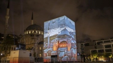 Galataport'ta ''Türkiye Yüzyılı'' kazanımlarını anlatan dijital anıta yoğun