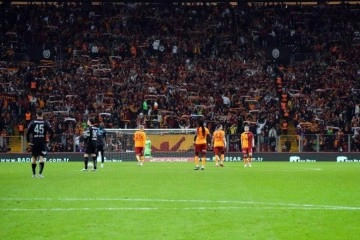 Galatasaray - Adana Demirspor maçını 44 bin 782 taraftar izledi