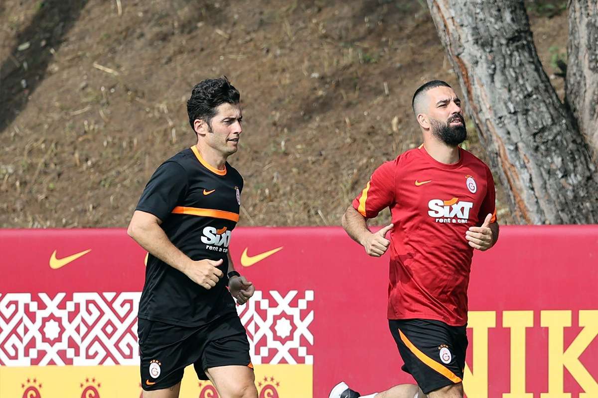 Galatasaray Arda Turan ile sözleşme yeniledi