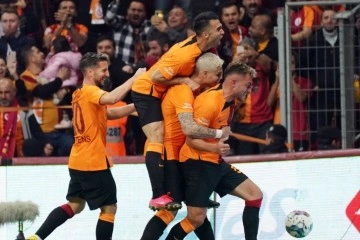 Galatasaray derbide Beşiktaş'ı Icardi ile yıktı!