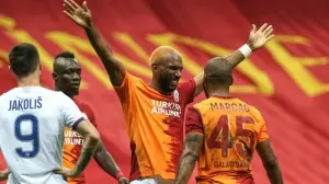Galatasaray, Kasımpaşa'ya Hollandalı futbolcusu Ryan Babel'i önerdi