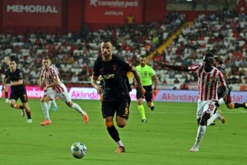 Galatasaray son nefeste 3 puana ulaştı