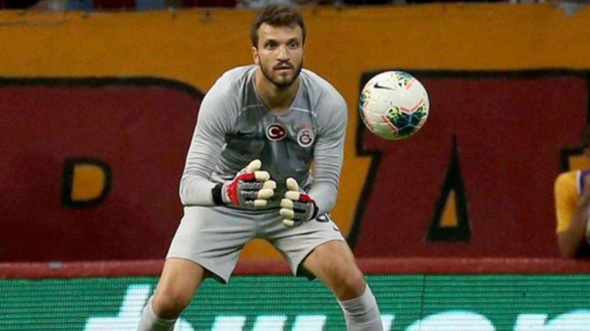 Galatasaray'da Okan Kocuk, Süper Lig'in yeni ekibi Giresunspor'a transfer oldu