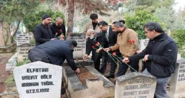 Gazelhan Tenekeci Mahmut mezarı başında anıldı
