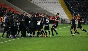 Gaziantep FK sahasında etkili, deplasmanda kayıp