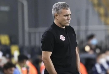  Fraport TAV Antalyaspor Teknik Direktörü Ersun Yanal 