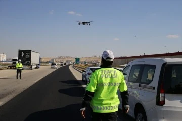 Gaziantep'te drone ile trafik denetiminde 20 sürücüye ceza kesildi