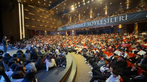 GAZİANTEP MEDENİYET SÖYLEŞİLERİ’NİN KONUĞU EĞİTİMCİ-YAZAR GRİ KOÇ OLDU