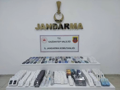 Gaziantep'te 1,9 milyon TL değerinde kaçak elektronik ürün ele geçirildi: 1 gözaltı