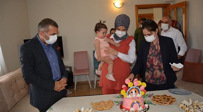  Gaziantep'te babası şehit olduktan sonra dünyaya gelen Bahar'a doğum günü sürprizi 