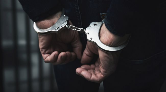 Gaziantep'te evden hırsızlık yapan 2 zanlı tutuklandı