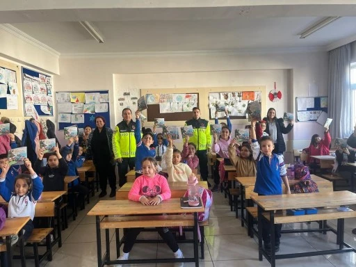 Gaziantep&rsquo;te Jandarmadan Miniklere Trafik Dersi