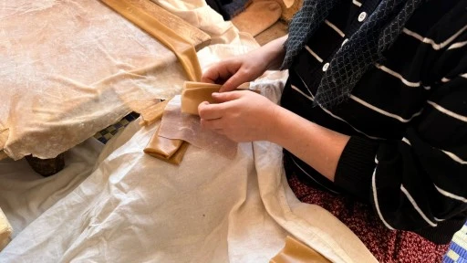 Gaziantep'te kadınların üzüm pekmezli pestil mesaisi başladı