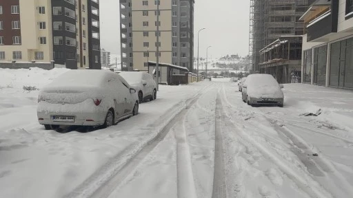 Gaziantep'te kar yağışı devam ediyor