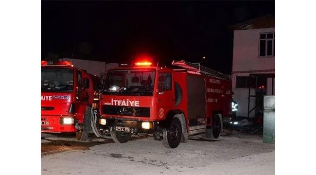 Gaziantep’te korkutan yangın 3 ailenin birlikte kaldığı ev küle döndü