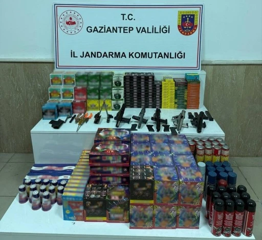 Gaziantep'te silah ka&ccedil;ak&ccedil;ılığı operasyonu: 1 g&ouml;zaltı