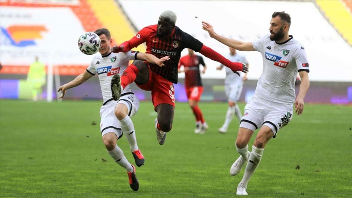 Gaziantep, Yukatel Denizlispor'u 2 golle geçti