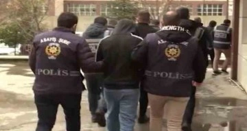 Gaziantep’te 69 ateşli silah ele geçirildi, 94 şüpheli tutuklandı