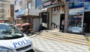 Gaziantep&rsquo;te berber dükkanına silahlı saldırı: 1 ölü, 1 yaralı