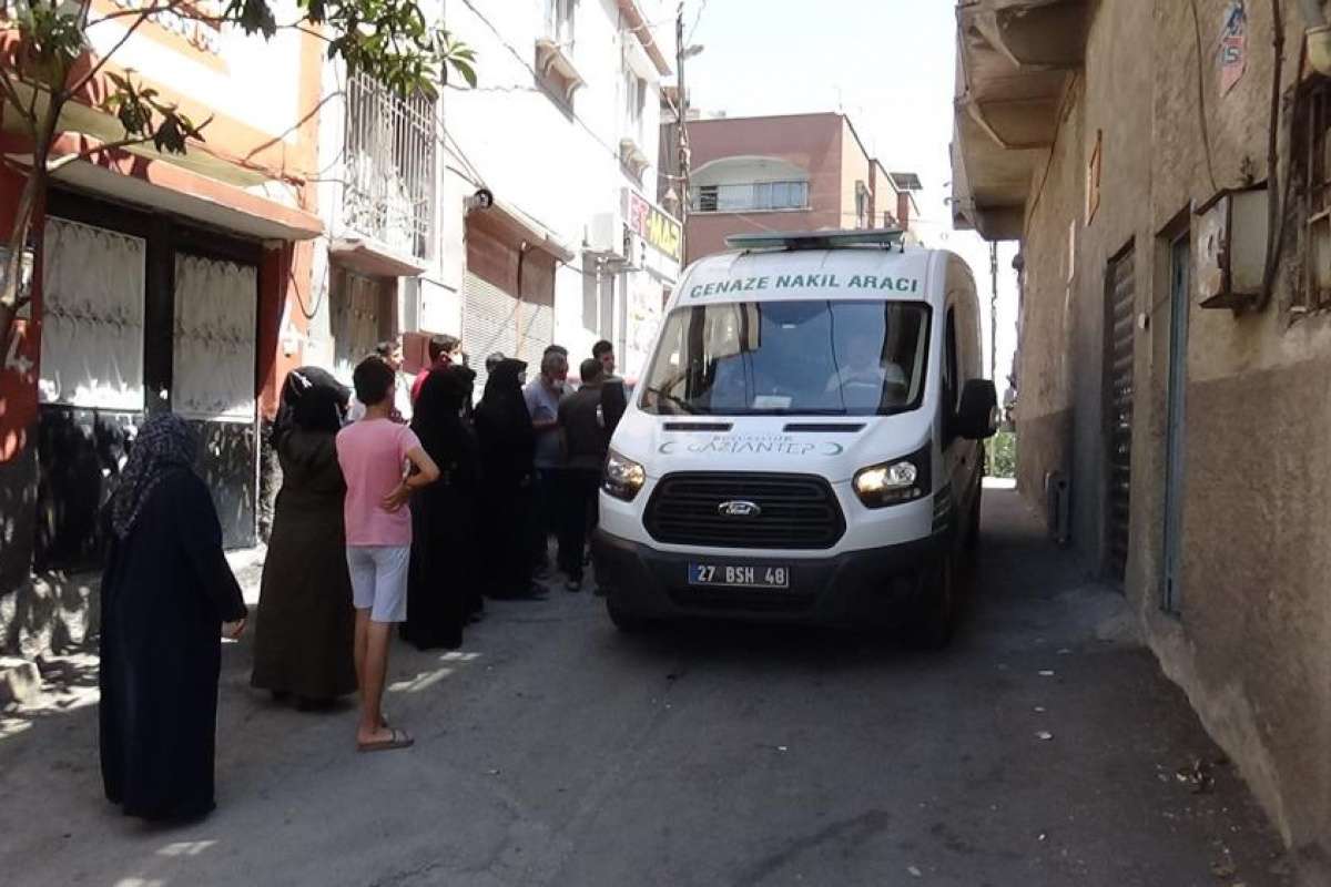 Gaziantep'te boğazına süt kaçan bebek öldü