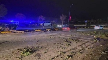 Gaziantep&rsquo;te çevik kuvvet aracı kaza yaptı: 5 yaralı