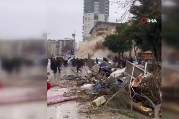 Gaziantep'te dehşet anları: Bina saniyeler içerisinde enkaza dönüştü