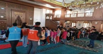 Gaziantep’te deprem mağduru çocuklar için camilerde etkinlikler düzenleniyor