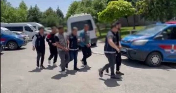 Gaziantep’te göçmen kaçakçılığı yapan 6 kişiye gözaltı