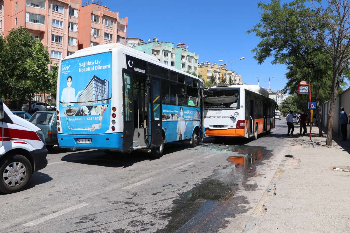 Gaziantep'te iki halk otobüsü çarpıştı: 7 yaralı