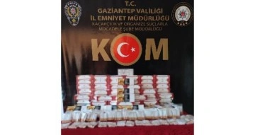 Gaziantep’te kaçak bin 819 paket sigara ile 22 bin adet makaron ele geçirildi