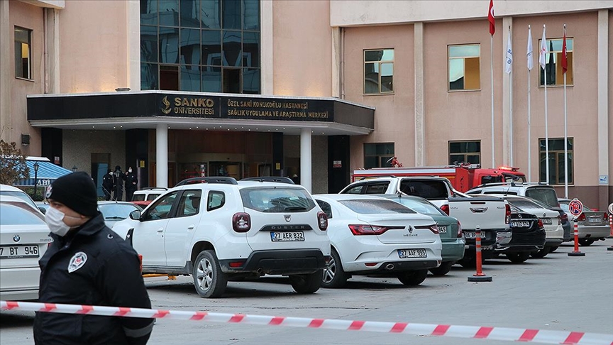 Gaziantep'teki hastanede çıkan yangında hayatını kaybedenlerin sayısı 11'e yükseldi