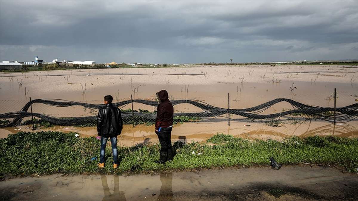 Gazze'de İsrail'in sular altında bıraktığı tarım alanlarında oluşan zarar 1,5 milyon dolar