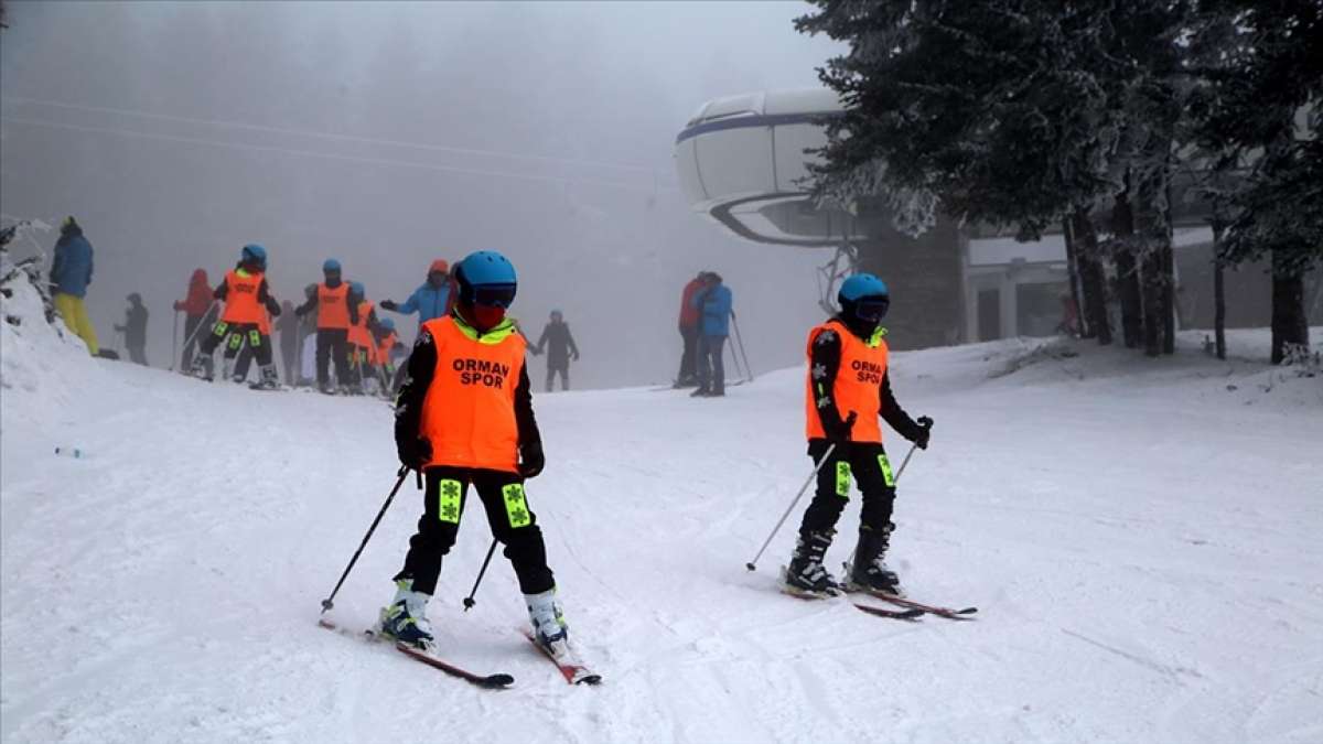 Geleceğin kayakçıları, Ilgaz Dağı'nda yetiştiriliyor