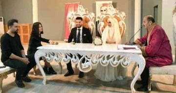 Genç çiftin nikahını Belediye Başkanı Hasan Doğru kıydı