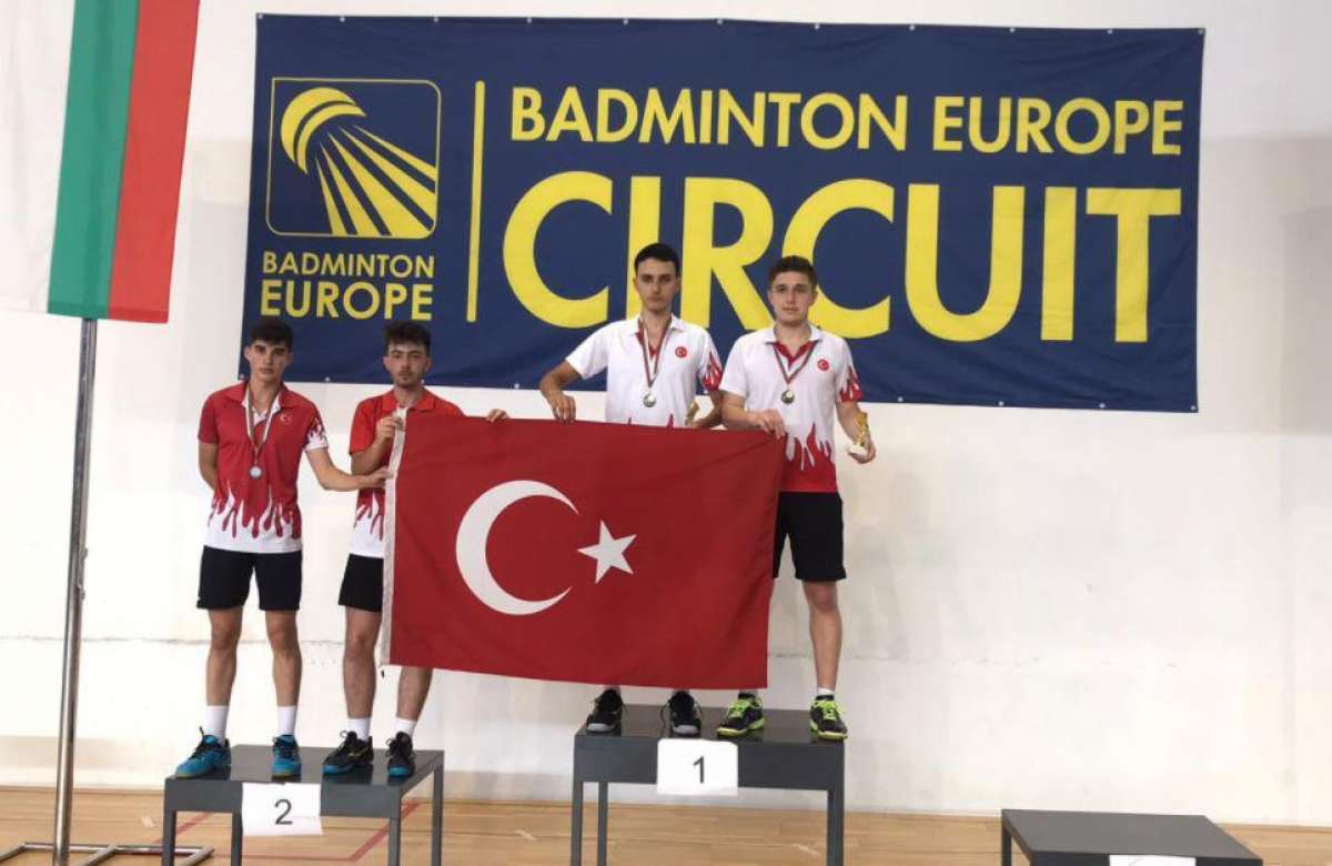 Genç Milli Takım, 5 madalya ile Türkiyeye dönüyor!