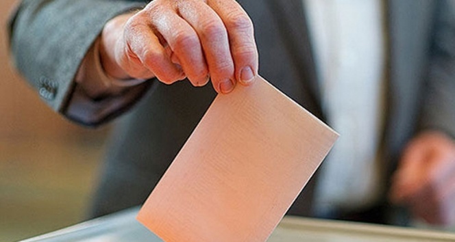 Georgia’da oylar yeniden elle sayılıyor