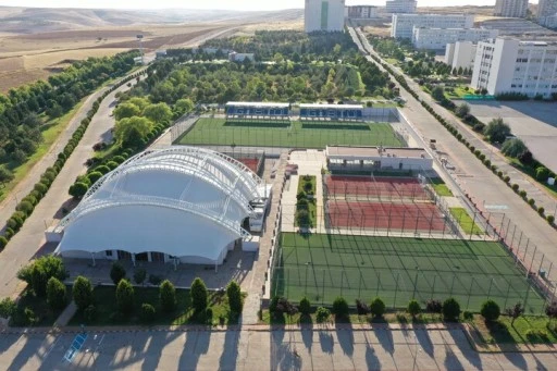 GİBT&Uuml; Akademik &Uuml;retimde Zirveye Y&uuml;r&uuml;yor