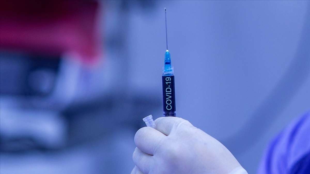 Güney Afrika'da aracı firma Kovid-19 aşısı için devletten dört katı fiyat istedi