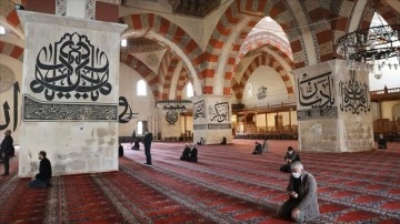 Hacı Bayram-ı Veli'nin hatırası altı asırdır camide yaşatılıyor