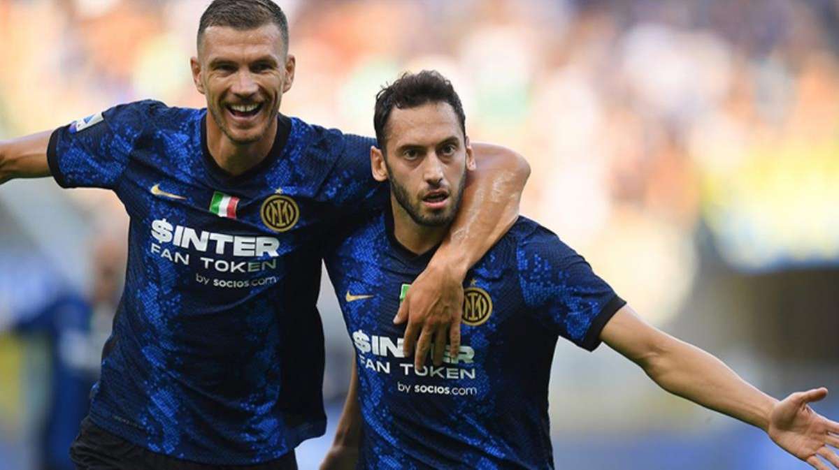 Hakan Çalhanoğlu, Zlatan İbrahimovic'ten sonra Inter tarihinde bir ilki başardı