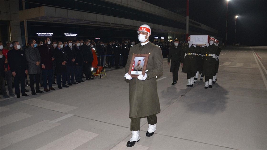 Hakkari'de çığ düşmesi sonucu şehit olan askerin cenazesi Kahramanmaraş'a getirildi