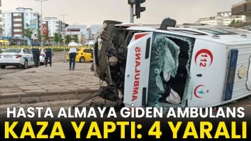 Hasta almaya giden ambulans kaza yaptı: 4 yaralı