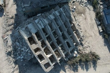 Hatay’da deprem sonrası enkazlar havadan görüntülendi