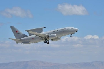 Hava Kuvvetlerine ait uçaklar Akdeniz’in uluslararası hava sahasında eğitim uçuşu yaptı