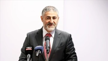 Hazine ve Maliye Bakanı Nebati: T&uuml;rkiye enflasyonu &uuml;retimle yeniyor
